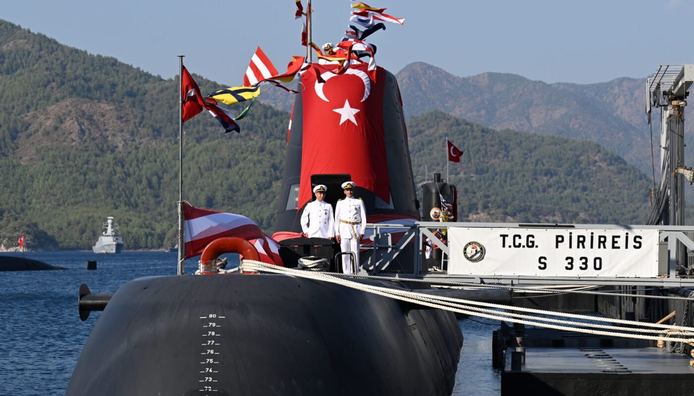 Η Τουρκία εγκαινιάζει πλωτή αποβάθρα υποβρυχίων 1 turkish submarine