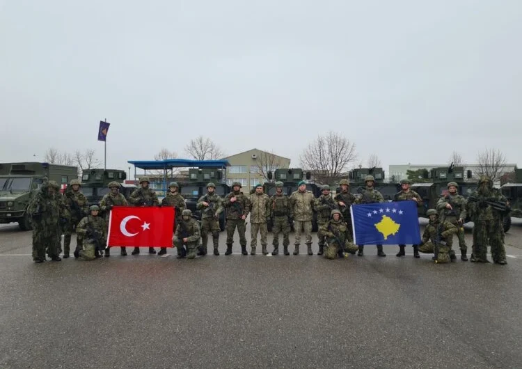 Ο τουρκικός στρατός εντείνει την εκπαίδευση των δυνάμεων του Κοσσυφοπεδίου