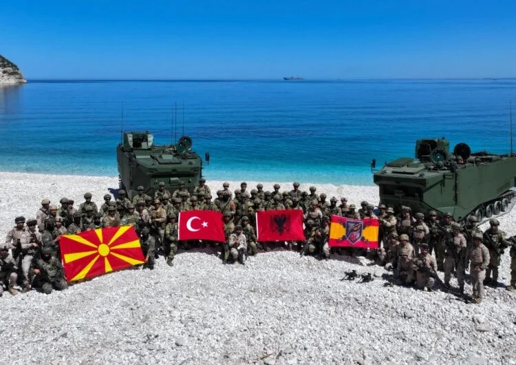 Η Τουρκία πρόκειται να θέσει σε ισχύ στρατιωτικές συμφωνίες με τρεις βαλκανικές χώρες που περιβάλλουν την Ελλάδα