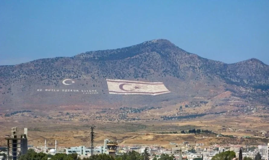 Ο Τούρκος ΥΠΑΜ εμμέσως πλην σαφώς μας απειλεί