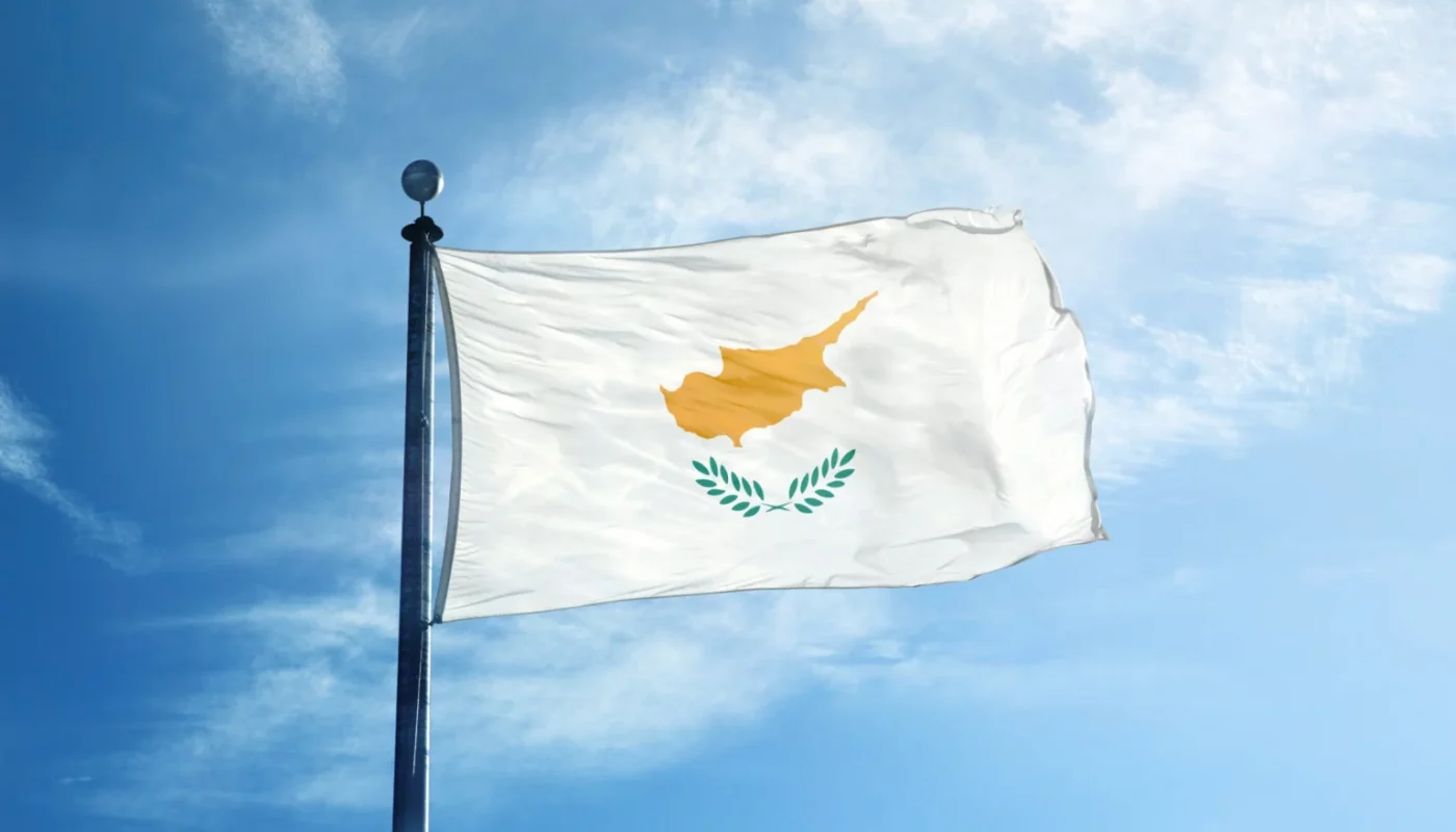 Cyprus-Flag-1536x1024.jpg