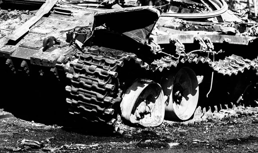 Η Μάχη της Νοβονταρίβκα, Μέρος Ι: Οι περιορισμοί των Τεθωρακισμένων