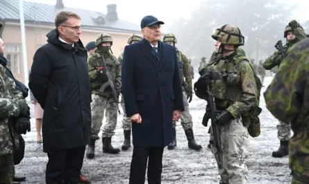 Δένδιας επίσκεψη στο Στρατό της Φιλανδίας