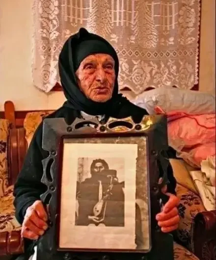 Η Ελληνίδα Μάνα!