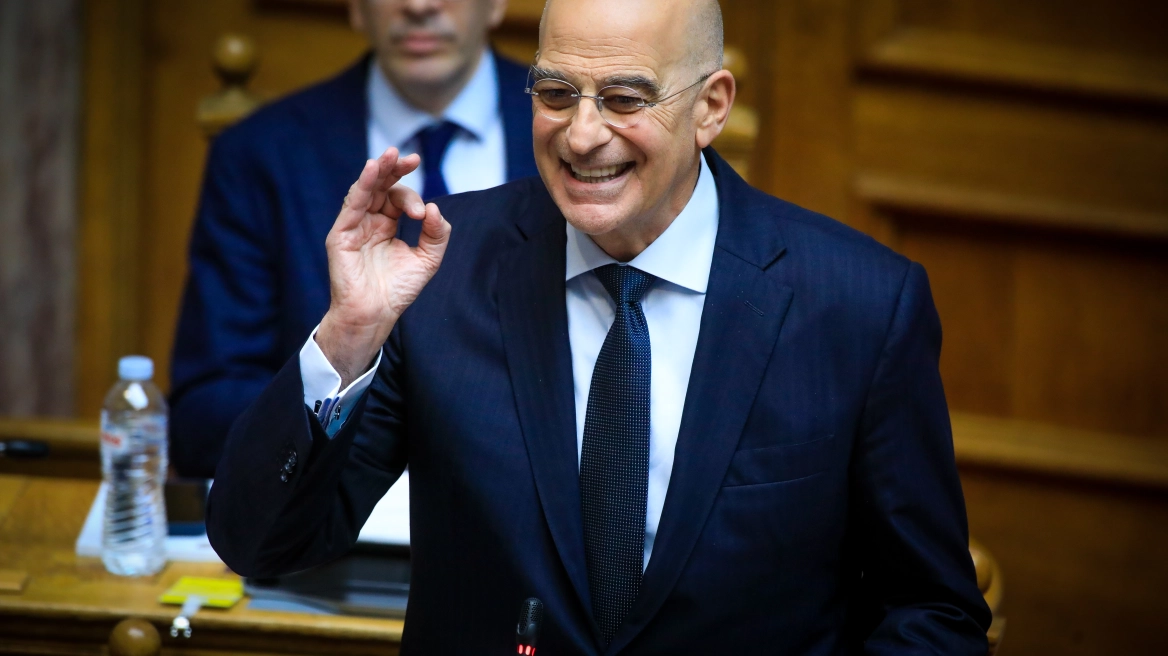 Δένδιας στην Βουλή