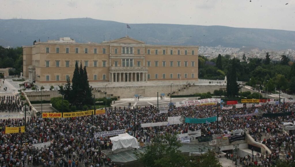 Το "κενό εκπροσώπησης" - και ποιός το δημιουργεί! 2 Αγανακτισμένοι της πλατείας Συντάγματος και κενό εξουσίας
