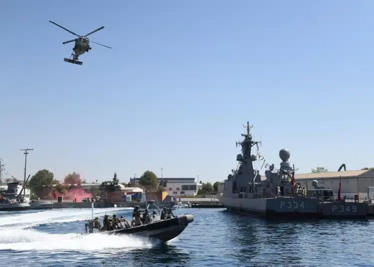 Η Τουρκία βάζει στον πάγο το νομοσχέδιο για τη «Γαλάζια Πατρίδα» πριν από τη σύνοδο κορυφής του ΝΑΤΟ 1 Άσκηση τουρκικού Στρατού