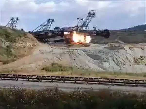 καταστροφή εθνικών υποδομών