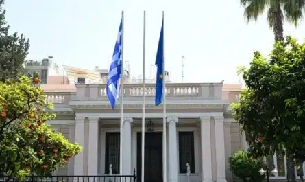 Ένα φάντασμα στο Μαξίμου