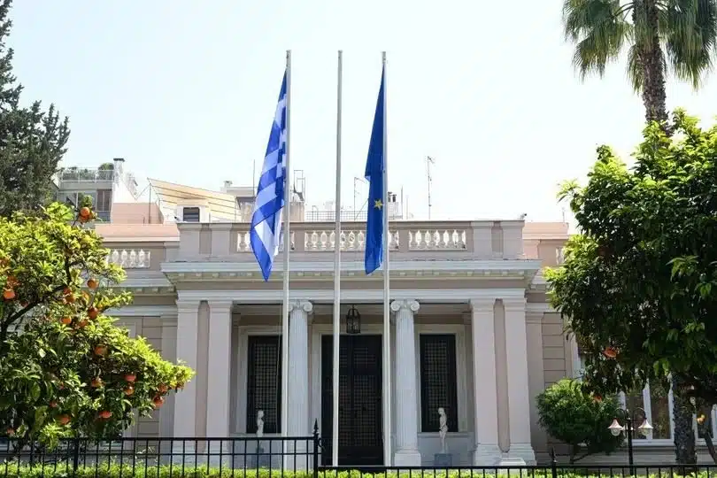 Ένα φάντασμα στο Μαξίμου