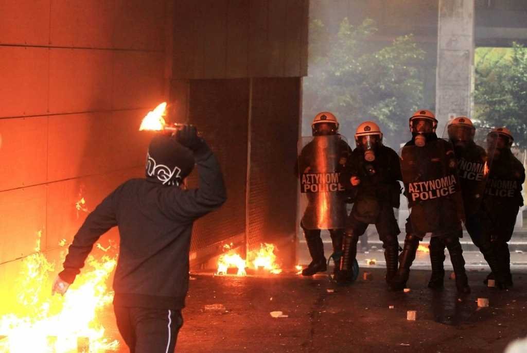 Πώς εννοείς τη "μηδενική ανοχή", Κυριάκο; 3 Εμπρηστικές επιθέσεις με ανθρωποκτόνο πρόθεση
