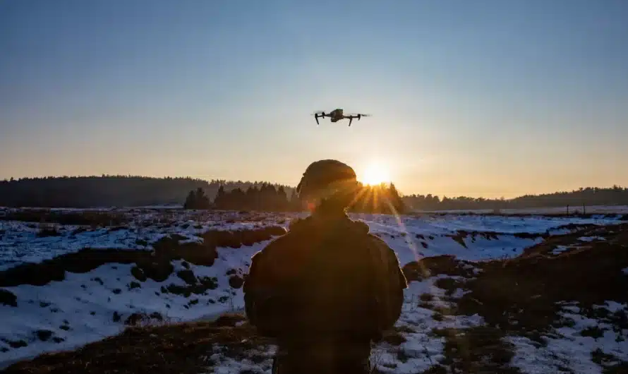 Τα drones έχουν αλλάξει το πεδίο της μάχης — δεν έχουν επιλύσει το πρόβλημα της διοίκησης.