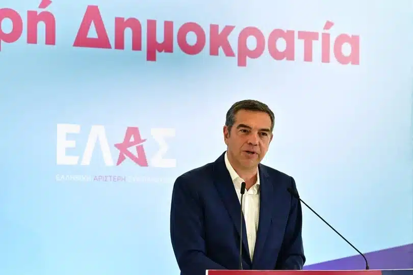 Η Σταχτοπούτα κι η νεραϊδο-νονά της