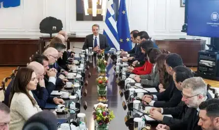 Ανίκανοι, που εμφανίζονται ως σωτήρες